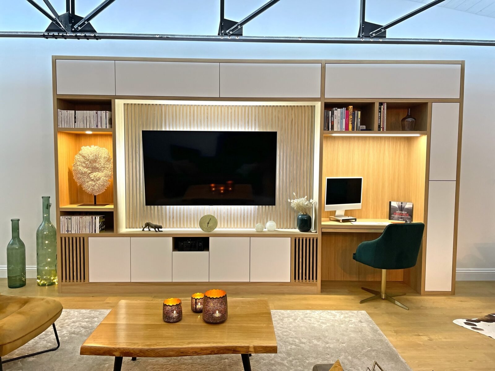 Integrated media wall